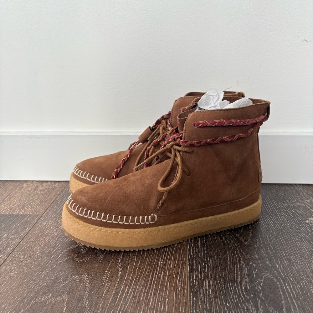 NEW LAIDBACK LONDON Suede Argo Moccasin Boots Size 6